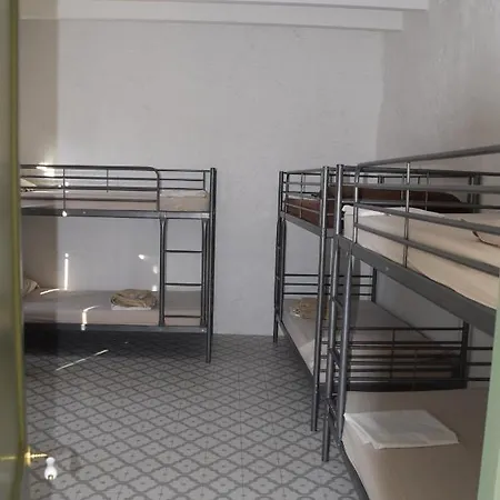 Hostel Refugi Biniati Vell Sant Lluís