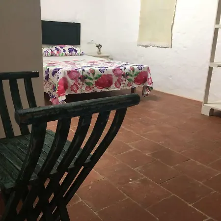 Refugi Biniati Vell Hostel *