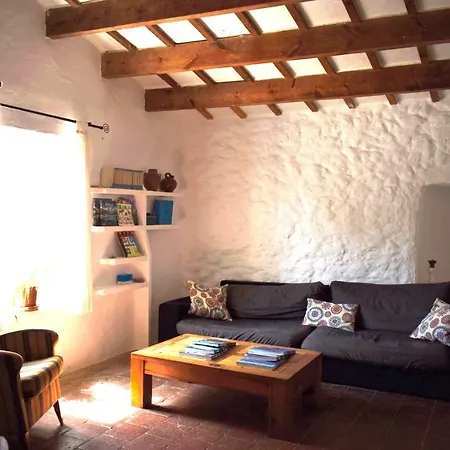 Refugi Biniati Vell * Sant Lluis
